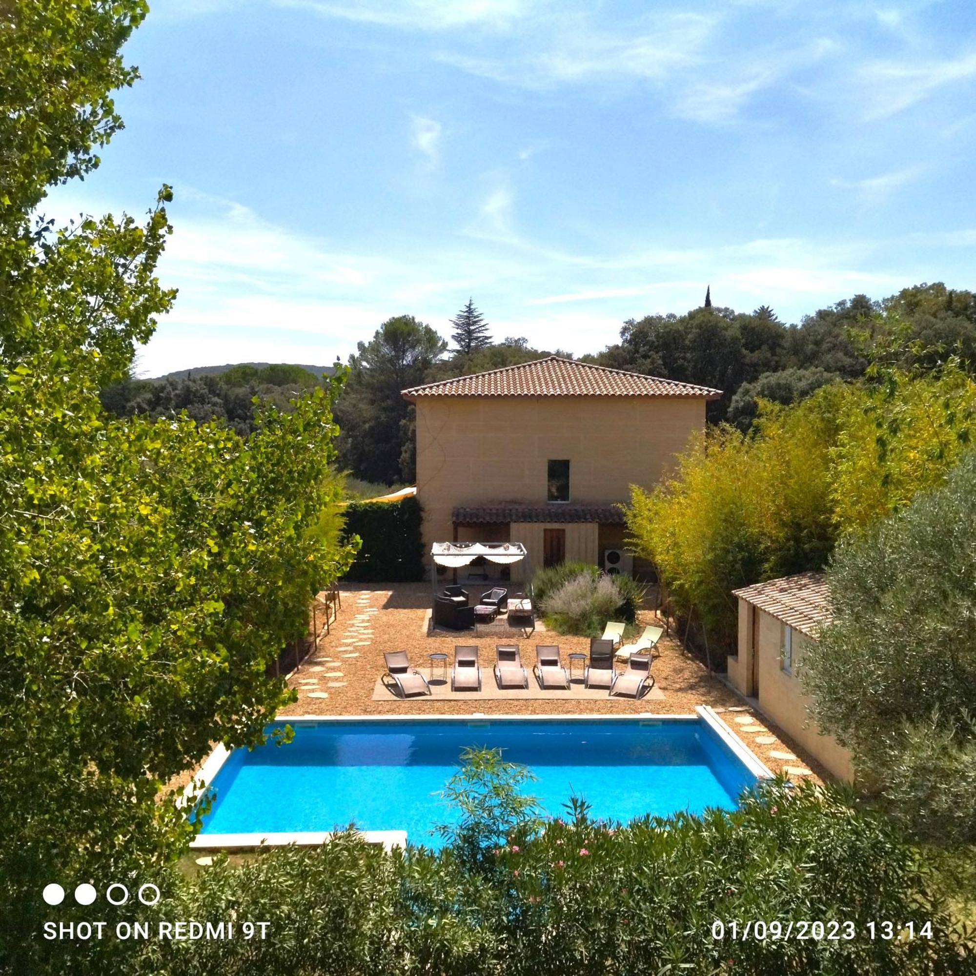 Villa La Charmeuse Fleurie Collias Εξωτερικό φωτογραφία